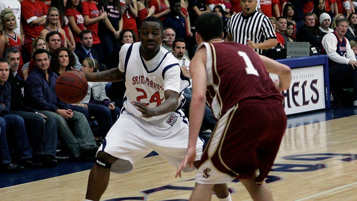 Parking Saint Mary's Gaels at UC Riverside Highlanders Womens Basketball