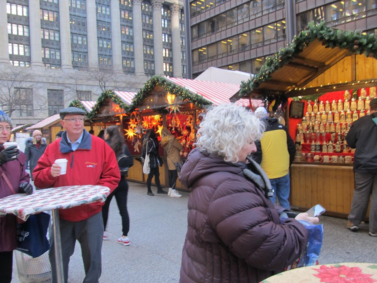 Chicago Christkindlmarket and Holiday Lights Bus Tour