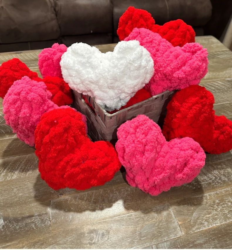 Valentine's Chunky Yarn Heart Pillow Workshop - Public Event