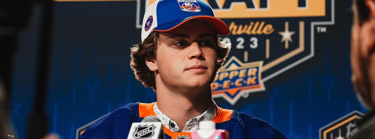 Utica Comets at Bridgeport Islanders
