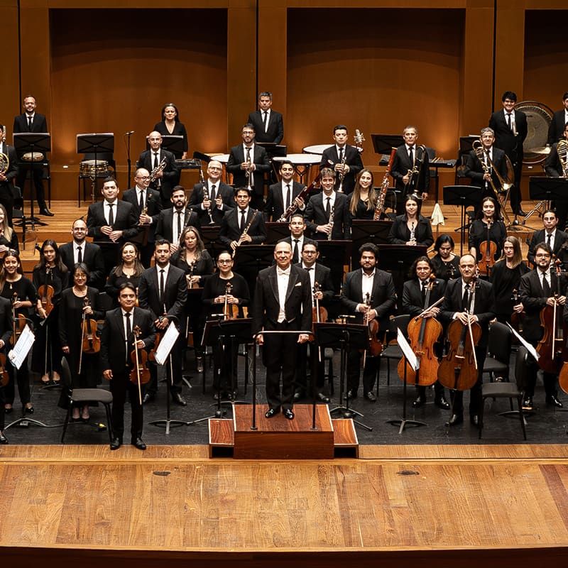 Orquestra Sinf\u00f4nica Nacional da Col\u00f4mbia no Theatro Municipal do Rio de Janeiro