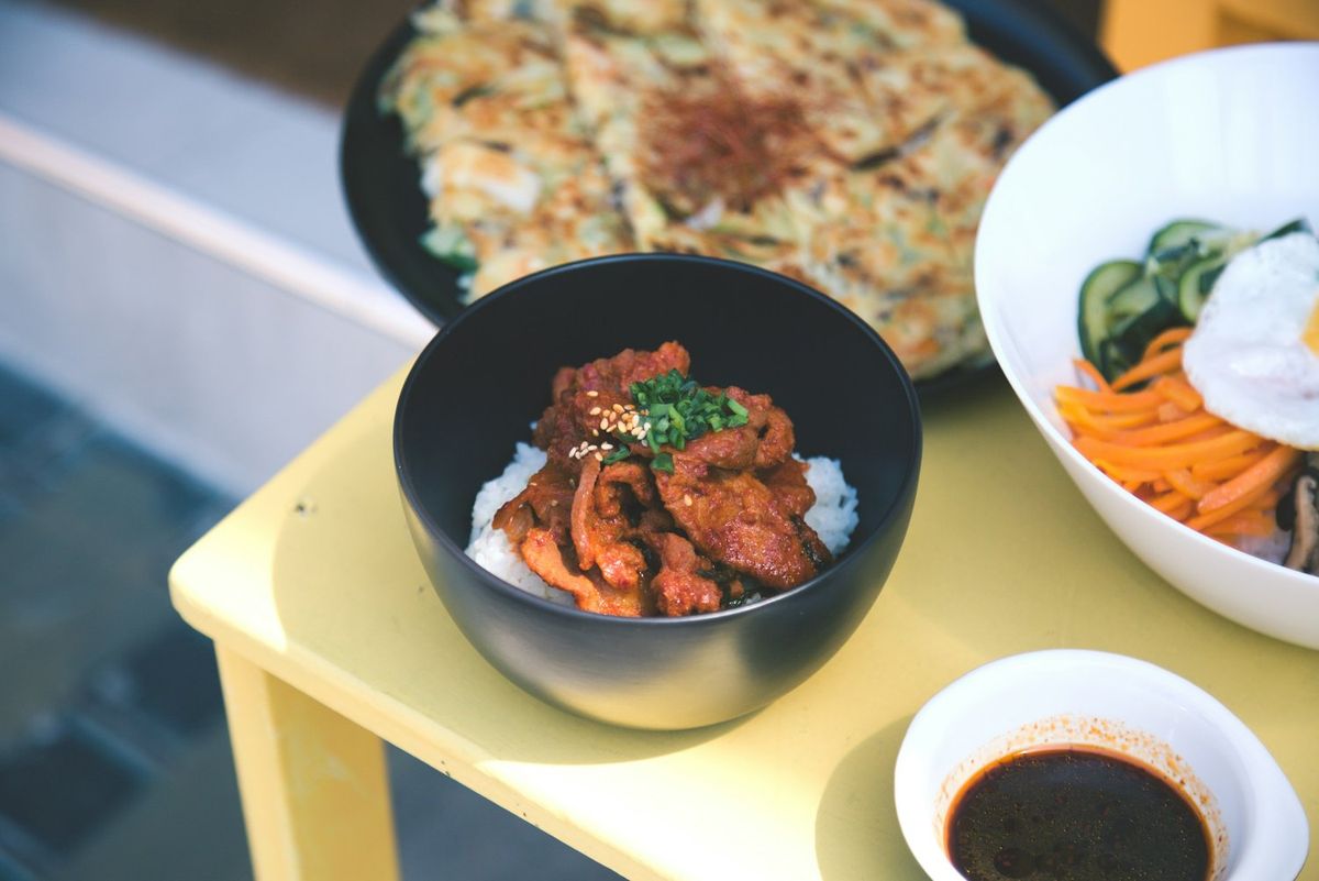 Gochujang Chicken & Asian Ramen Salad with Lisa & Ali \u2014 Florida Academy of Baking