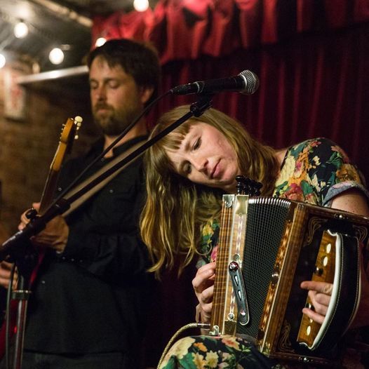 Steve Selin, Rosie Newton & Paul Martin play South Hill Cider