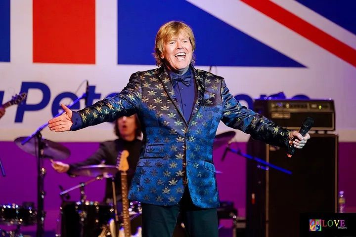 Herman\u2019s Hermits Starring Peter Noone 