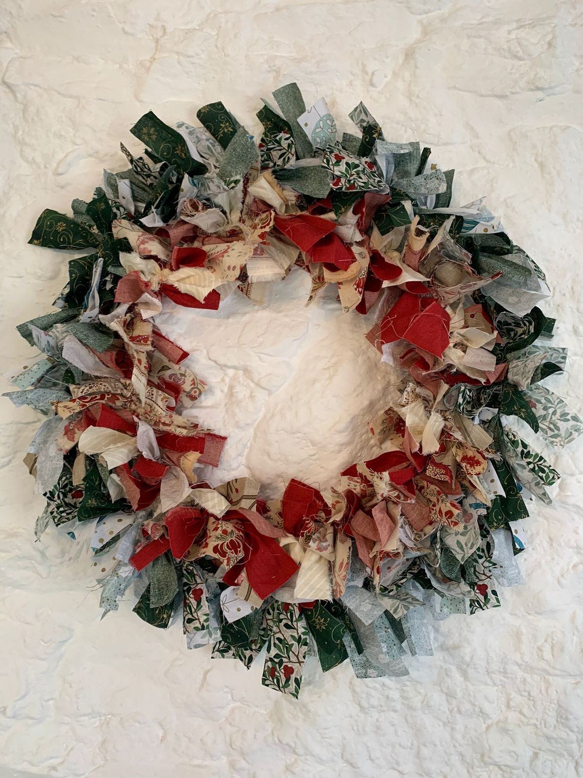 Cream Tea and Craft Kit - Christmas Rag Wreath