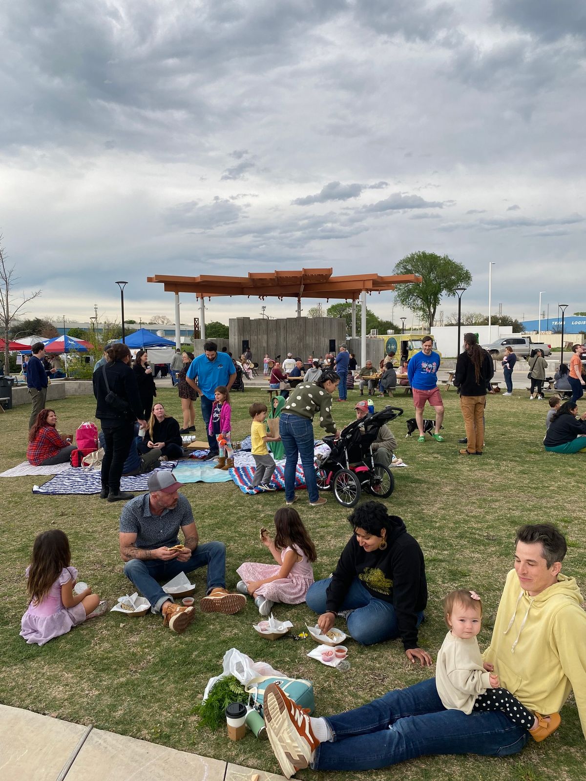 Healthy Family Night at the Wednesday Night Market