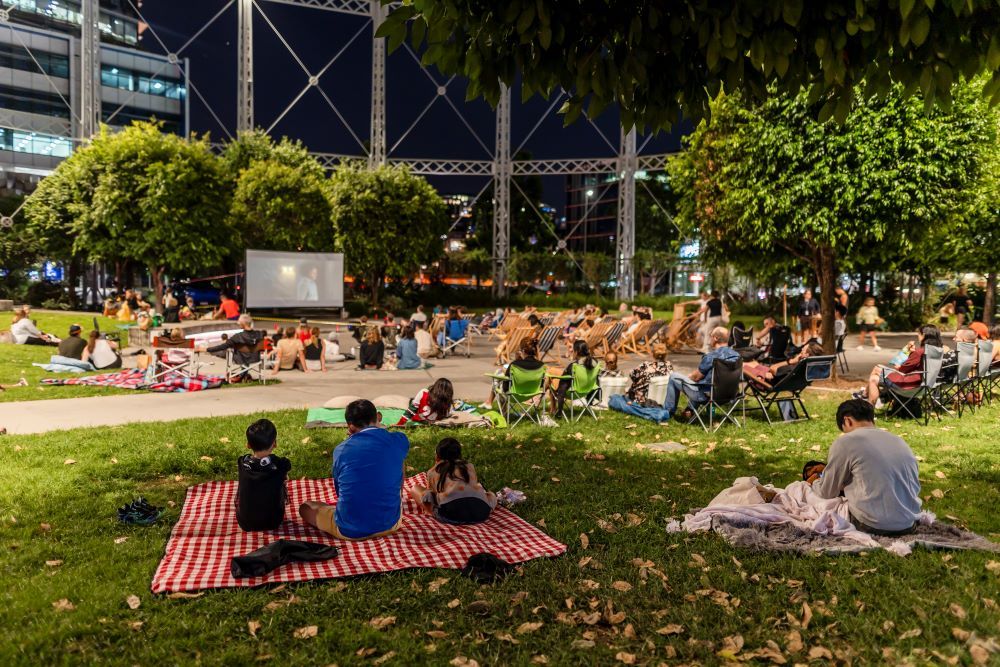 Gasworks Plaza Christmas Movie + Markets