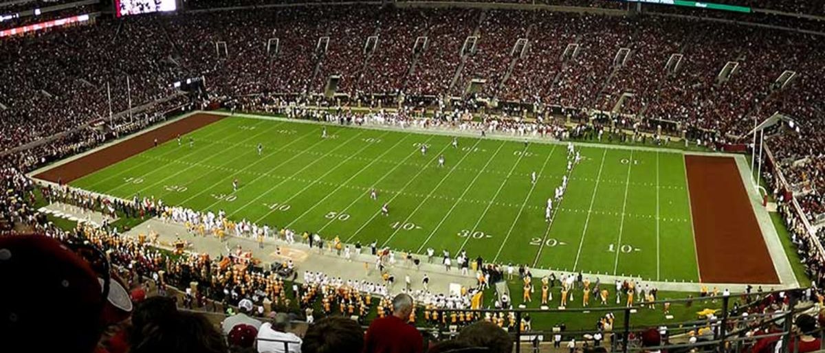 Alabama Crimson Tide at Auburn Tigers Football