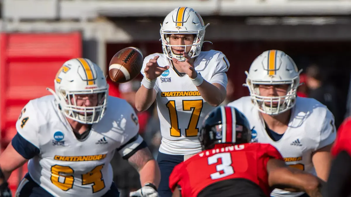 Furman Paladins at Chattanooga Mocs Football