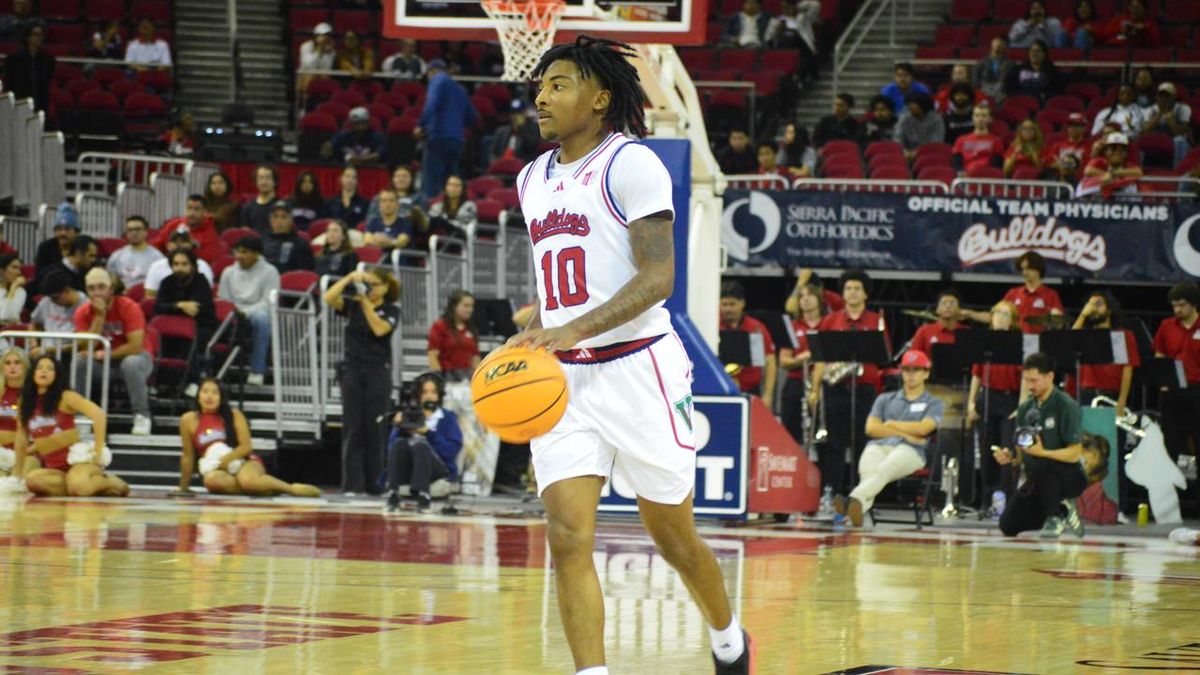 Cal State Bakersfield Roadrunners at Fresno State Bulldogs Mens Basketball