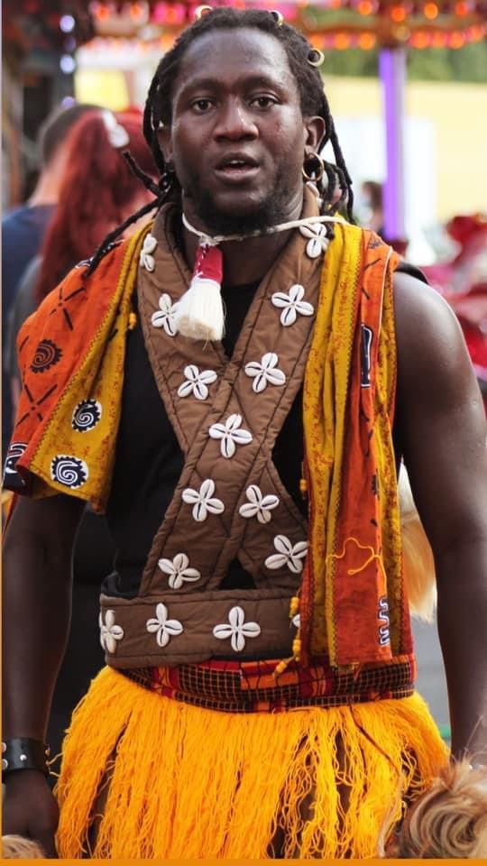 Stage Danse AFRO-TRAD ( Guin\u00e9e - C\u00f4te d\u2019Ivoire ) avec OUMAR OUATTARA \u00e0 PARIS MICADANSES 