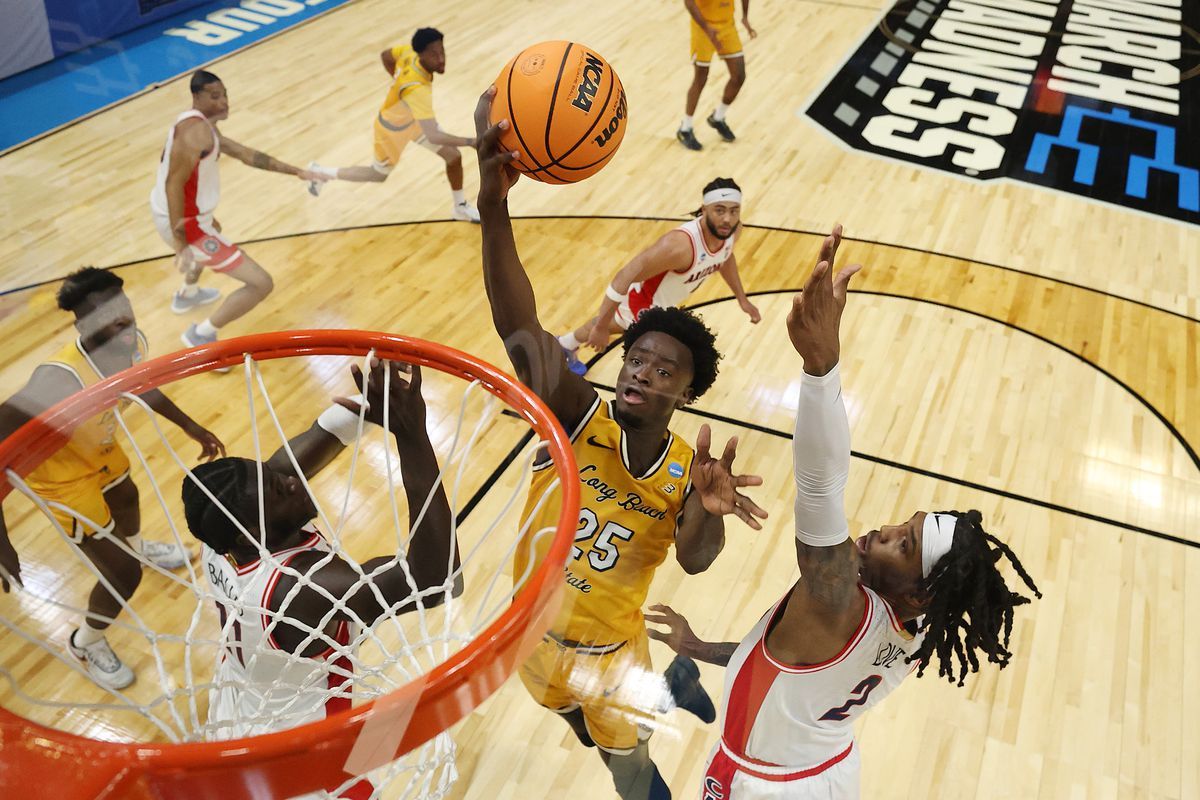 Long Beach State at Gonzaga Bulldogs Mens Basketball