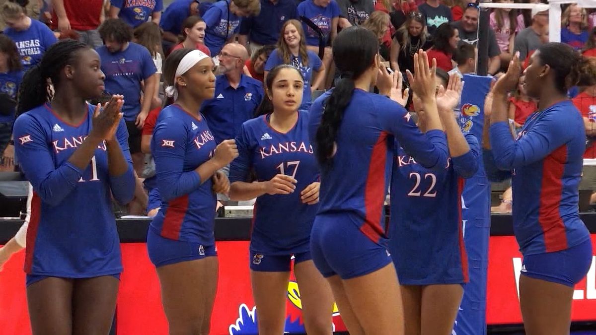 Kansas Jayhawks at Kansas State Wildcats Womens Volleyball