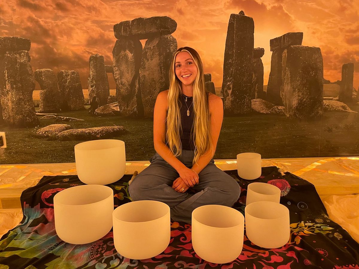 Saige's Sound Therapy & Guided Meditation in The Salt Cave @ Synchronicities