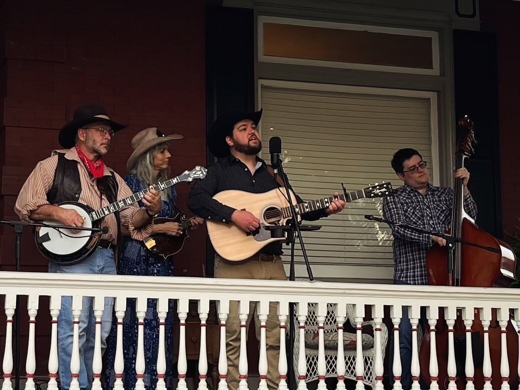 Jonny Estep & Gravel Drive at Hoosier Icehouse