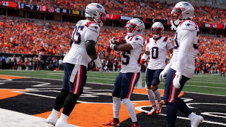 New England Patriots at Tennessee Titans Week 9