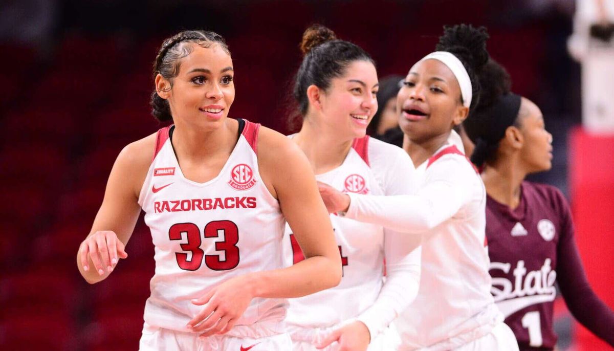 Mississippi Bulldogs at Arkansas Razorbacks Womens Basketball at Bud Walton Arena