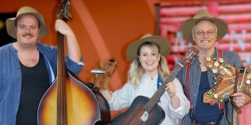 Me'n Me Mates Home Among the Gumtrees School holiday performance