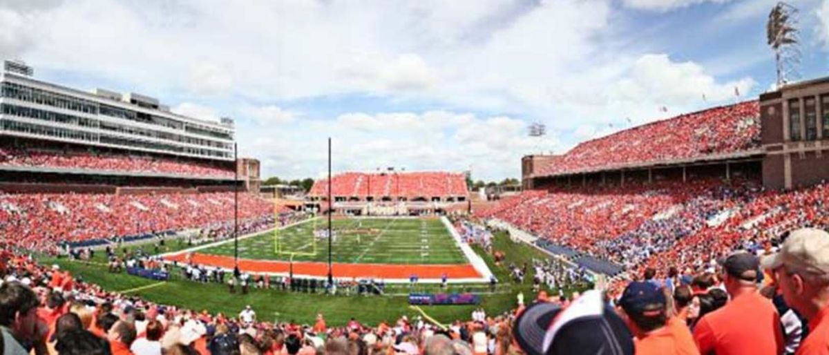 Ohio State Buckeyes at Illinois Fighting Illini Football at Memorial Stadium-IL