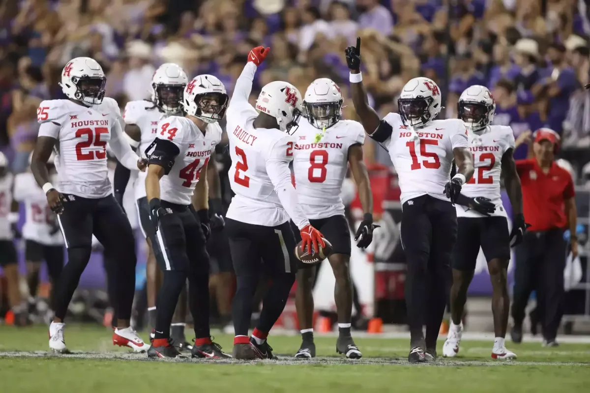 Parking TCU Horned Frogs at Houston Cougars Football