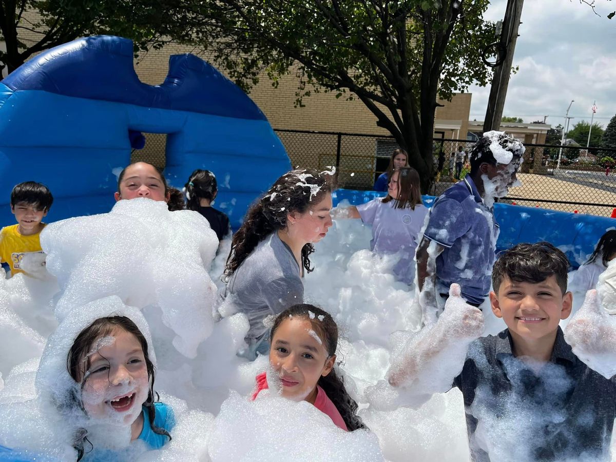 Kid Series in the Park: Afternoon Dance & Foam Party