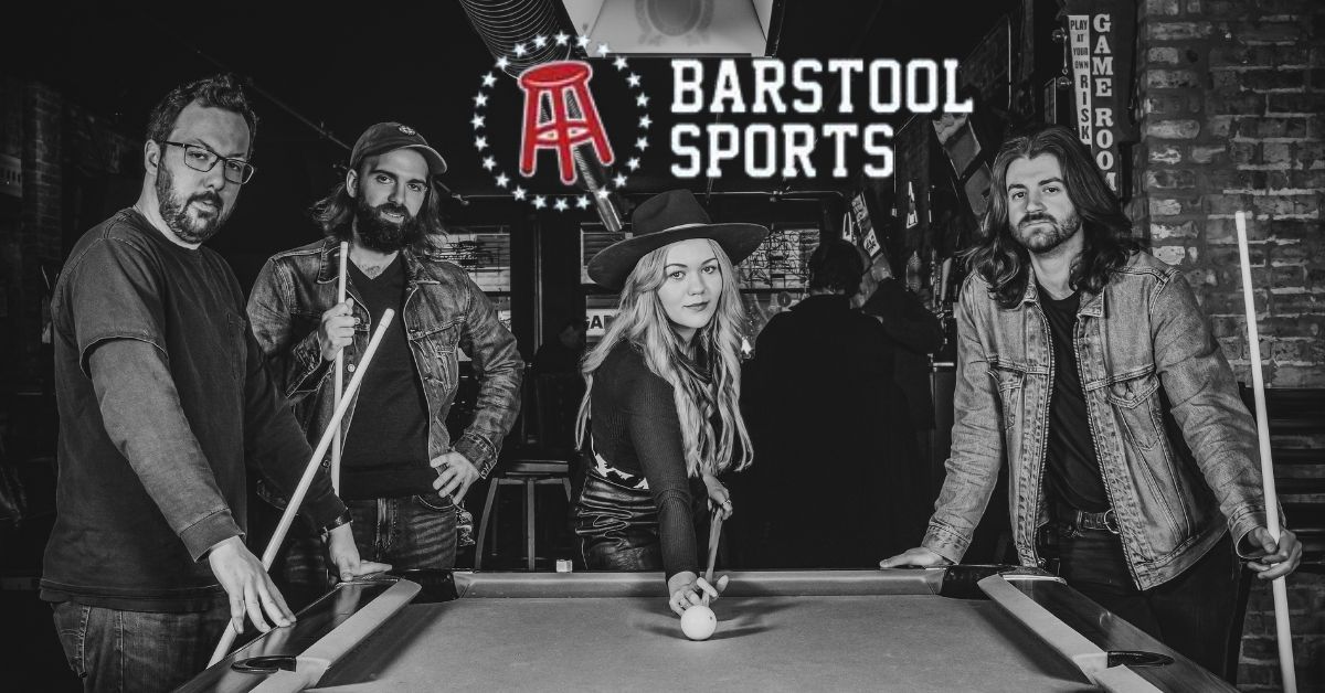 The Mackenzie O'Brien Band at BarStool Sports River North Chicago