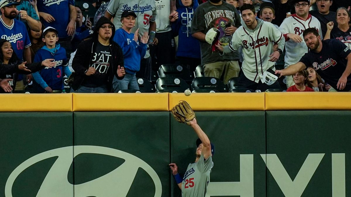 Atlanta Braves at Los Angeles Dodgers