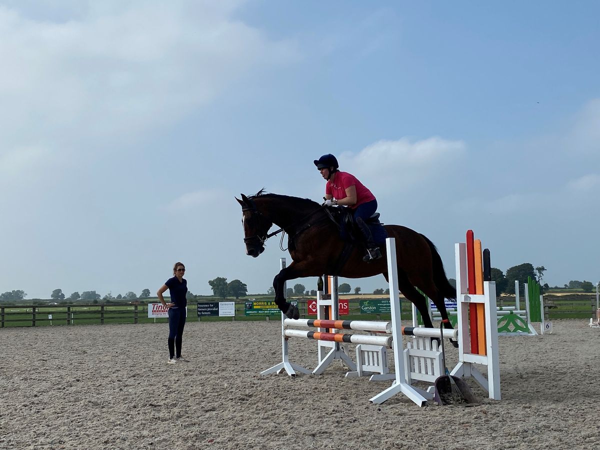 Show Jump Training with Gemma Hallett at MPEC, 8th March