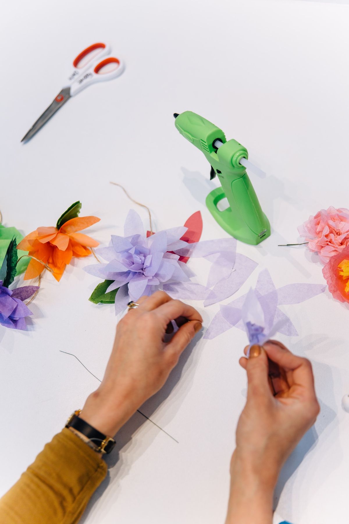 Drop-in Studio: Tissue Paper Flowers