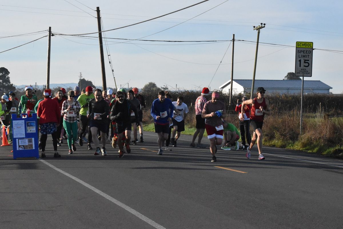 Arcata Bottoms Holiday 12K Jingle All The Way & 3M Rudolph Romp.