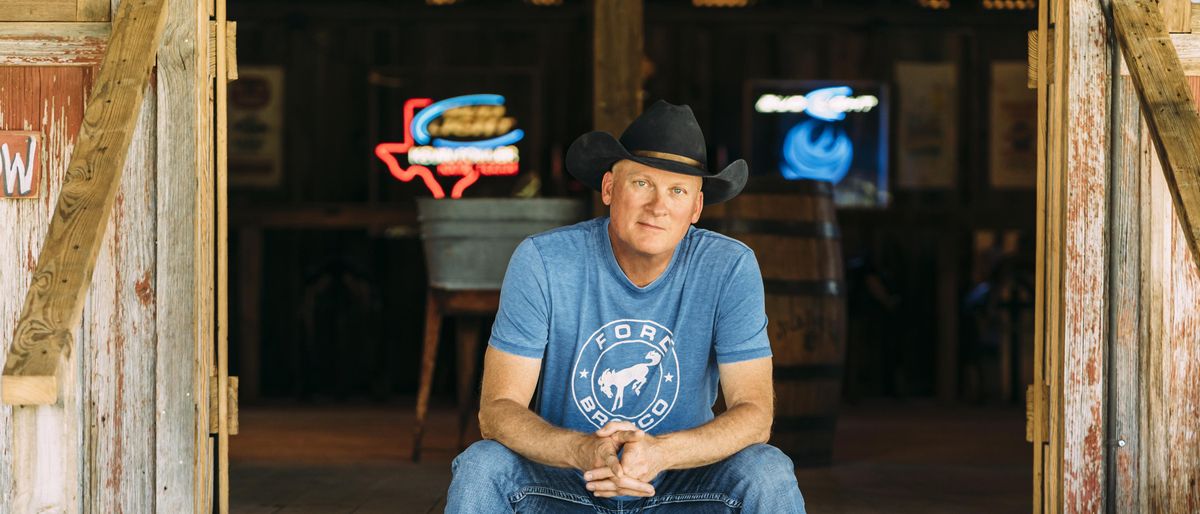 Kevin Fowler in Beeville