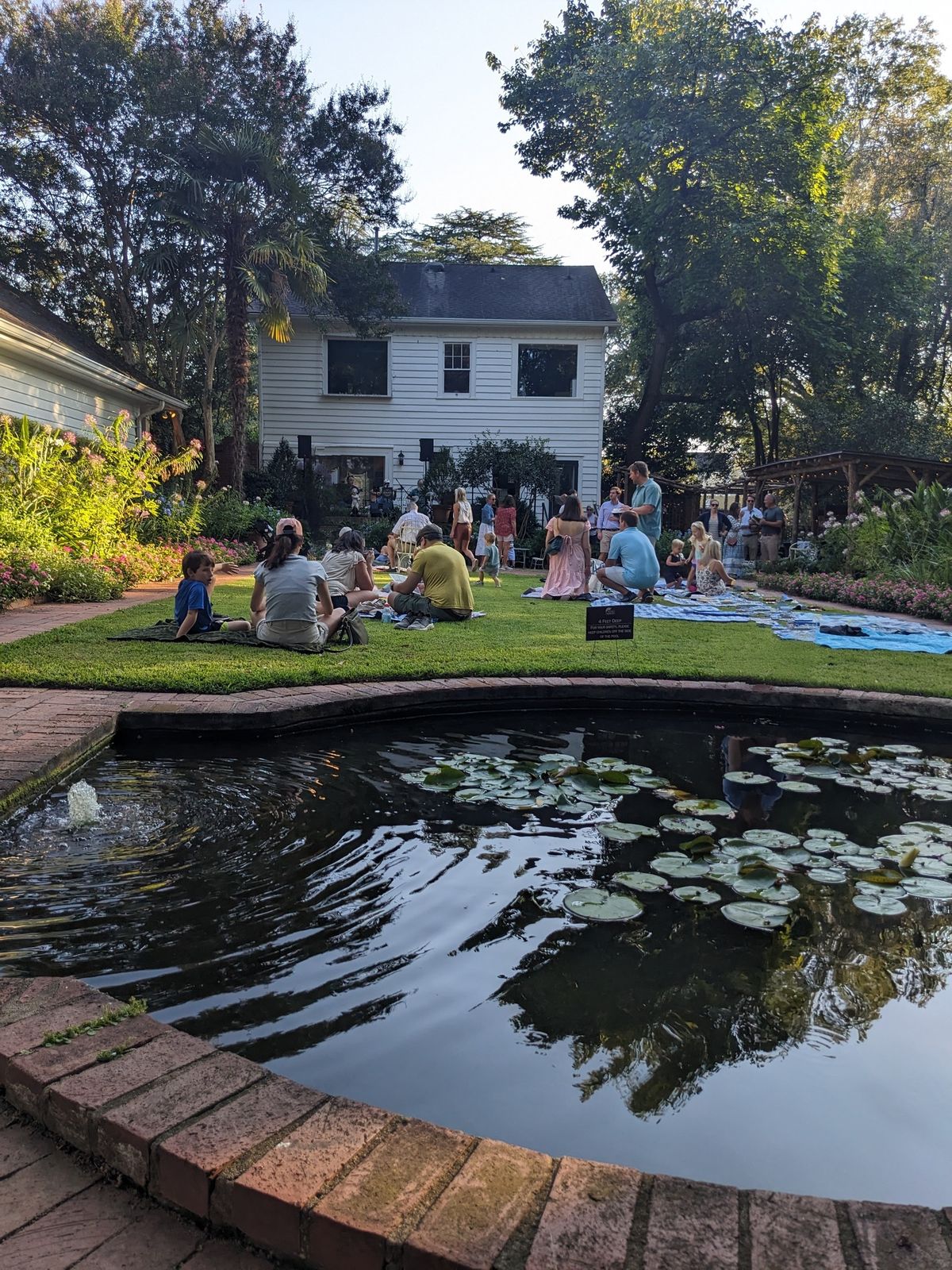 Food Truck & Music in the Garden