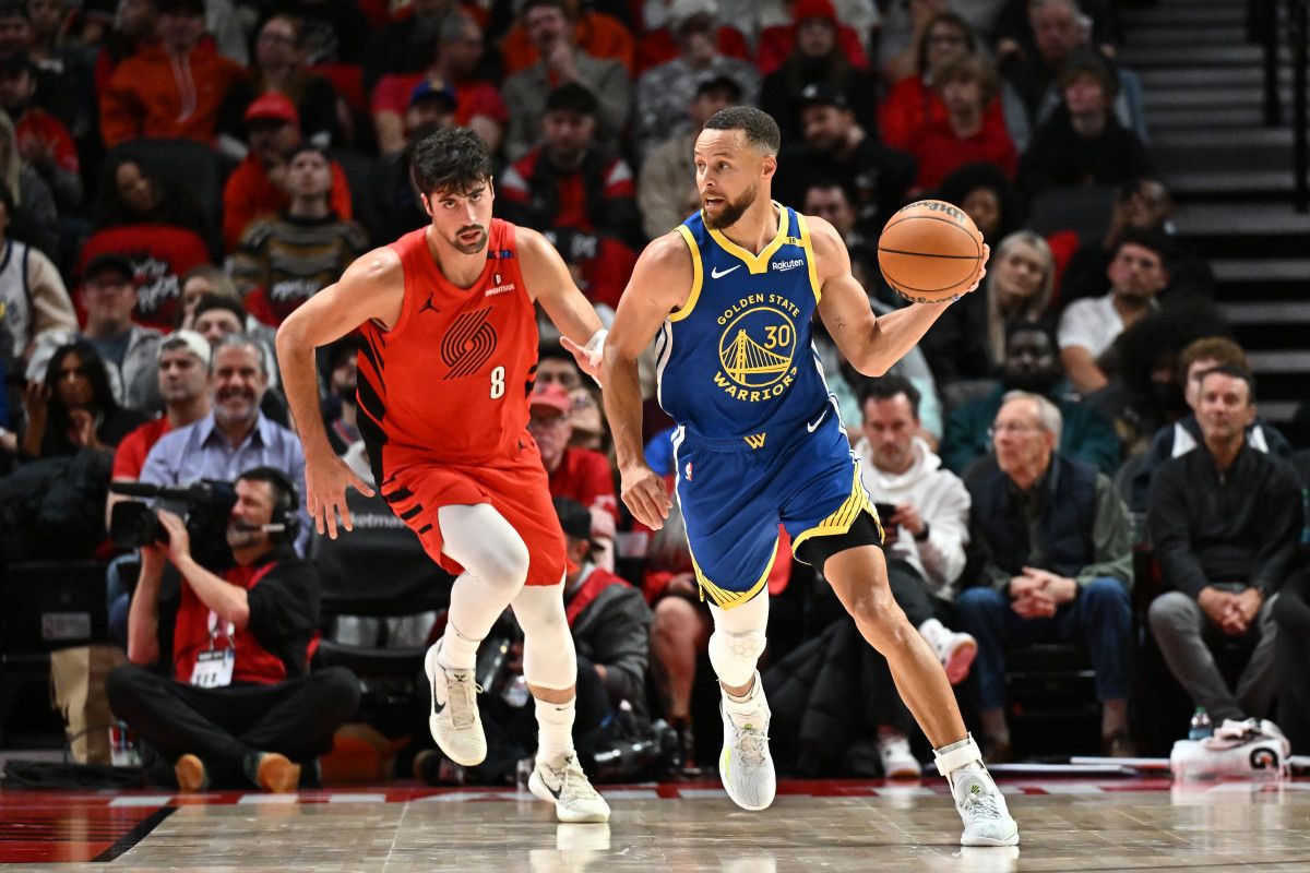 Golden State Warriors at Portland Trail Blazers at Moda Center