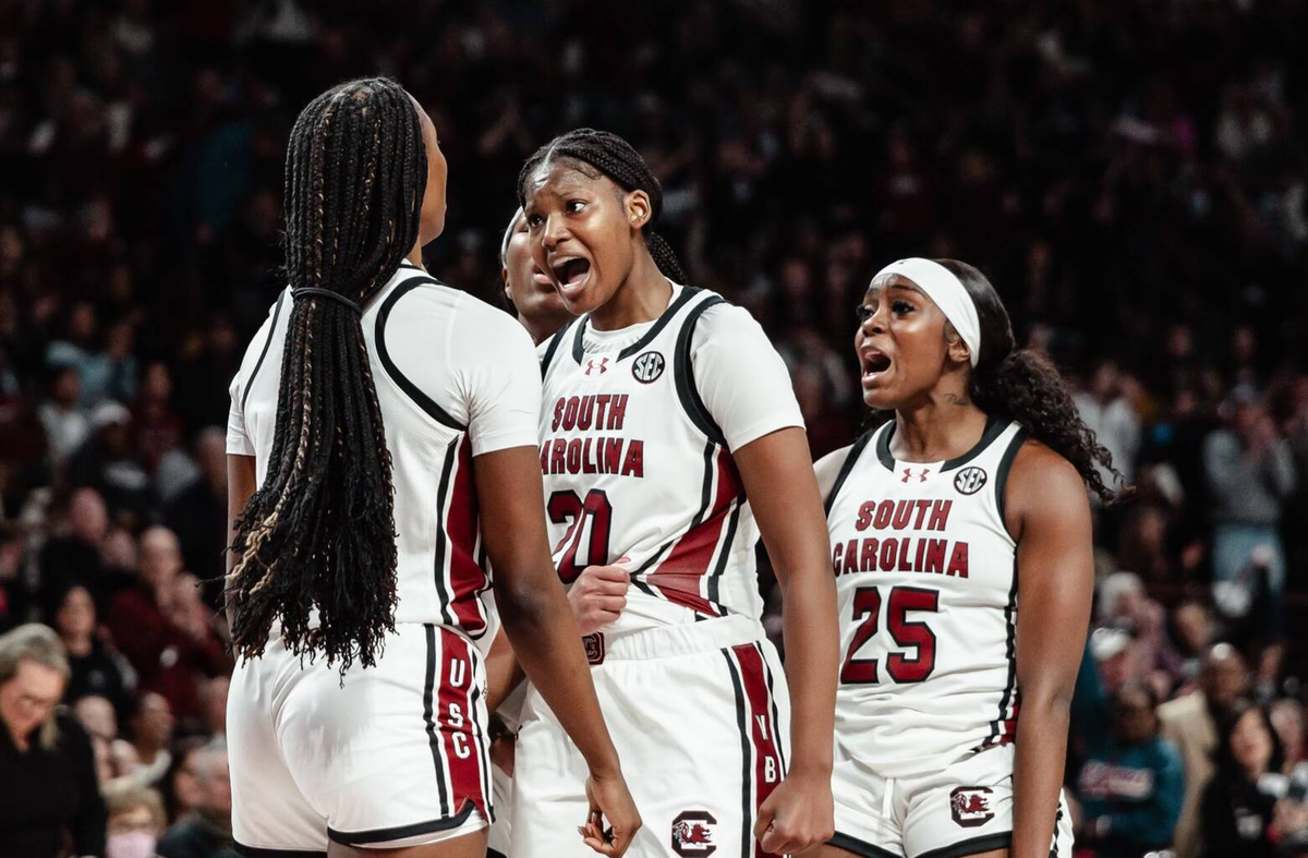 Parking South Carolina Gamecocks at Texas Longhorns Womens Volleyball