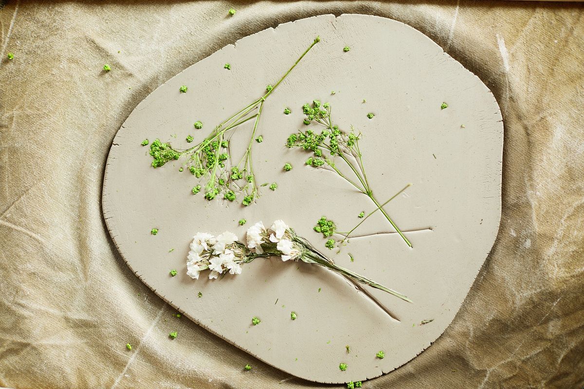 Pottery workshop -make an organic botanical dish