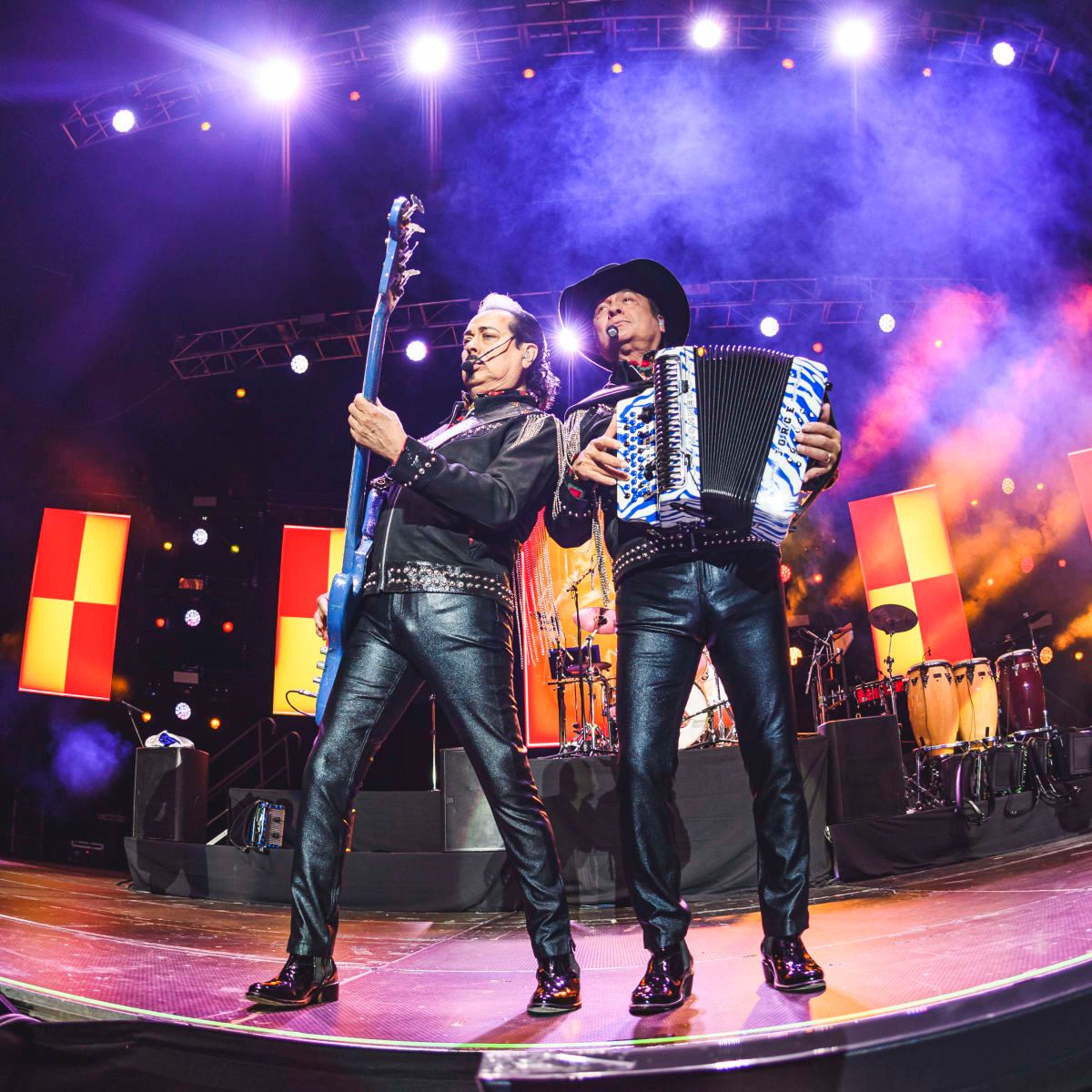 Los Tigres del Norte at Total Mortgage Arena