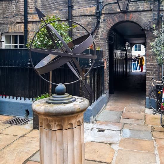 Half-Day Tour of London's Hidden Lanes and Alleyways