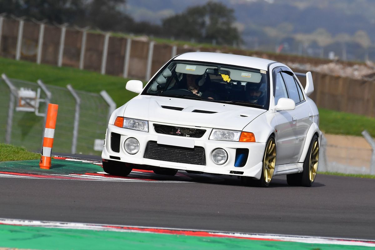 Saturday Trackday at Donington Park 