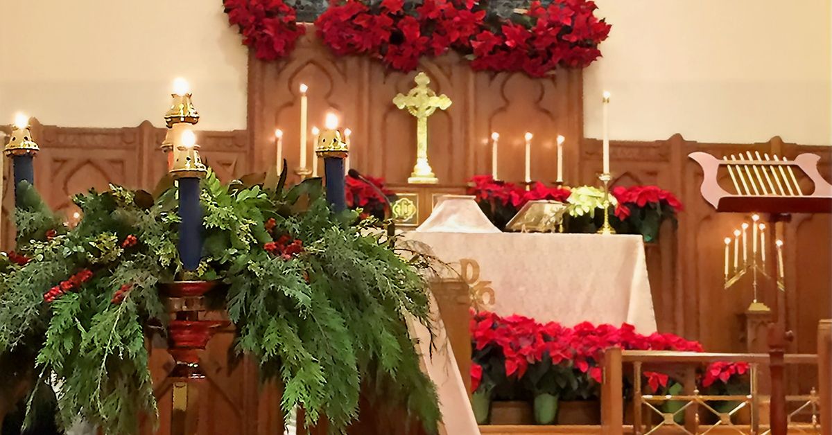 Christmas Eve Carols & Candlelight Mass