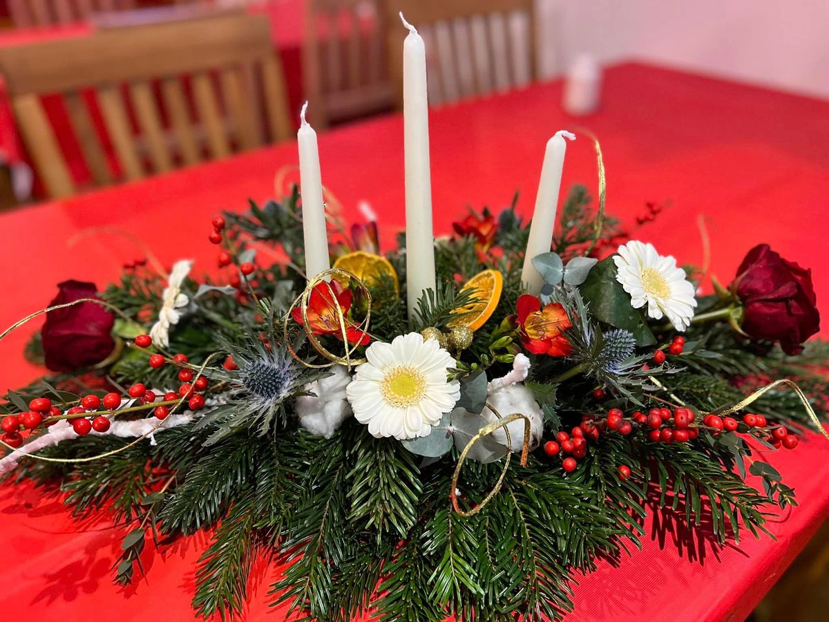 Christmas Table Centrepiece Making