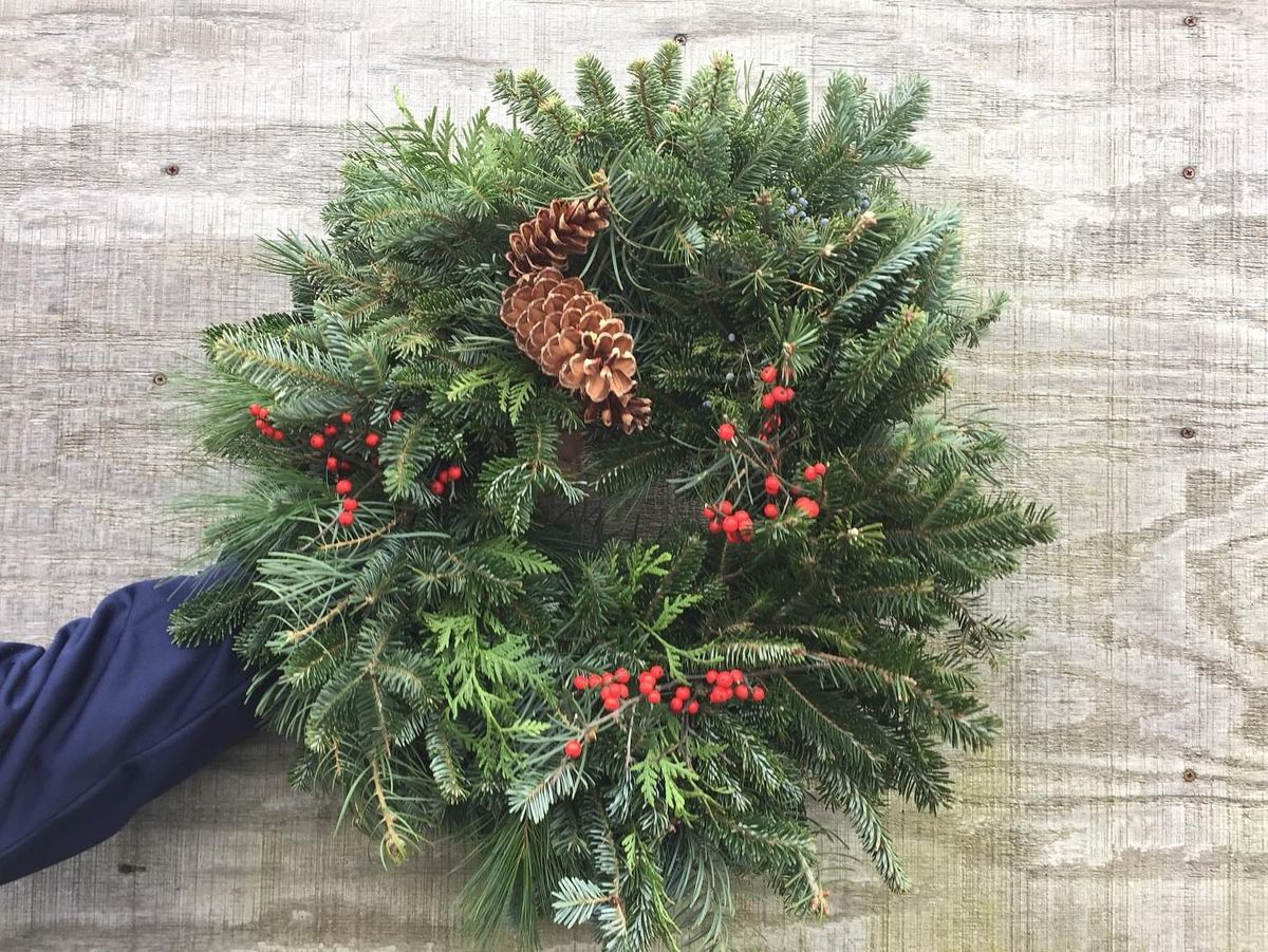 Wreath Making Workshop with Viavi Flower Farm