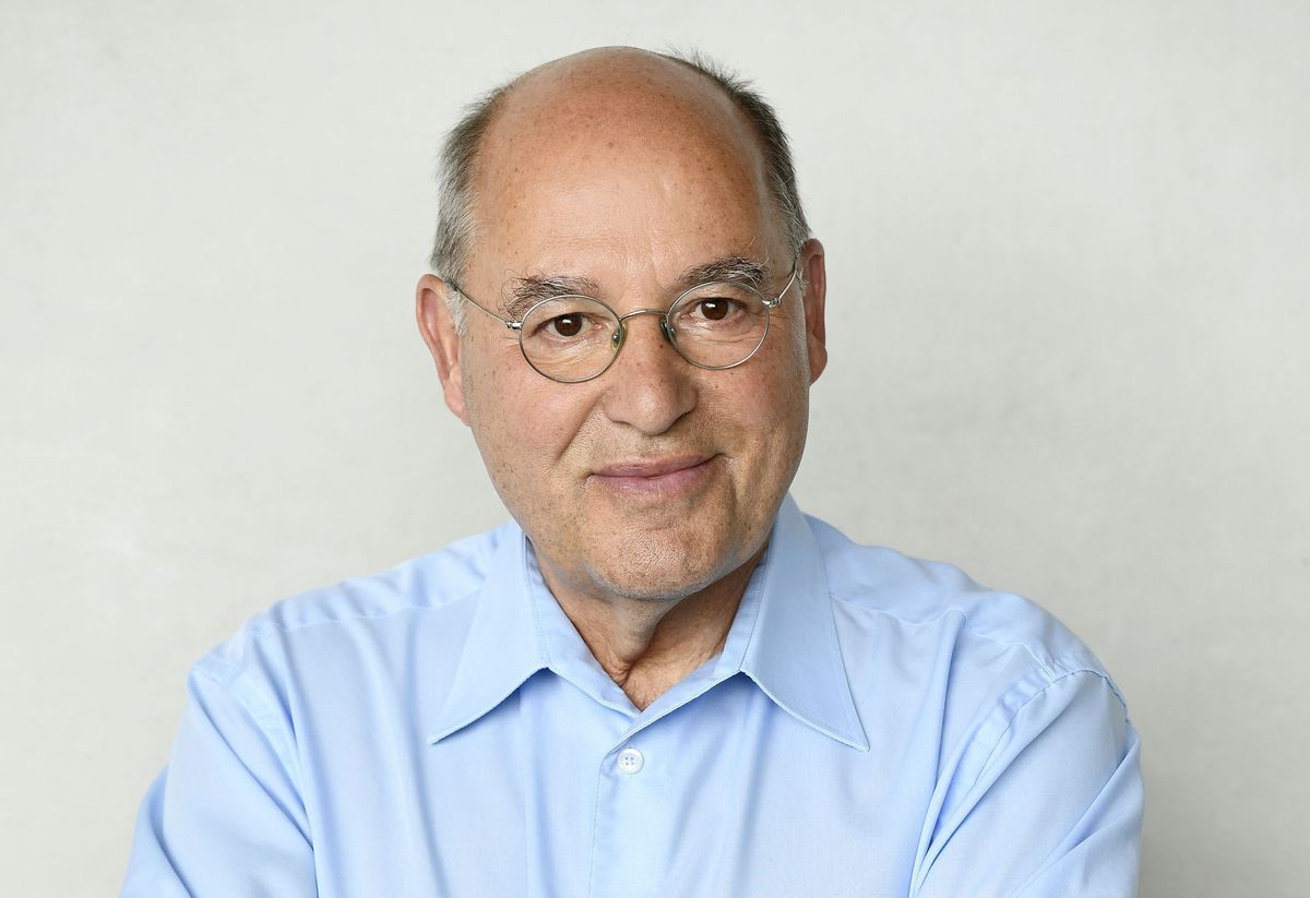 \u201eAuf eine Currywurst mit Gregor Gysi\u201c