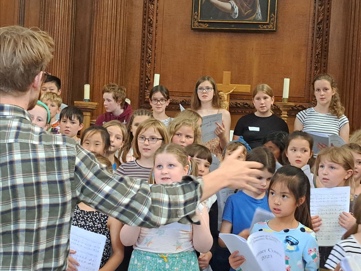 Oxford & Cambridge Singing School Christmas Course 2024 for those aged 7-12