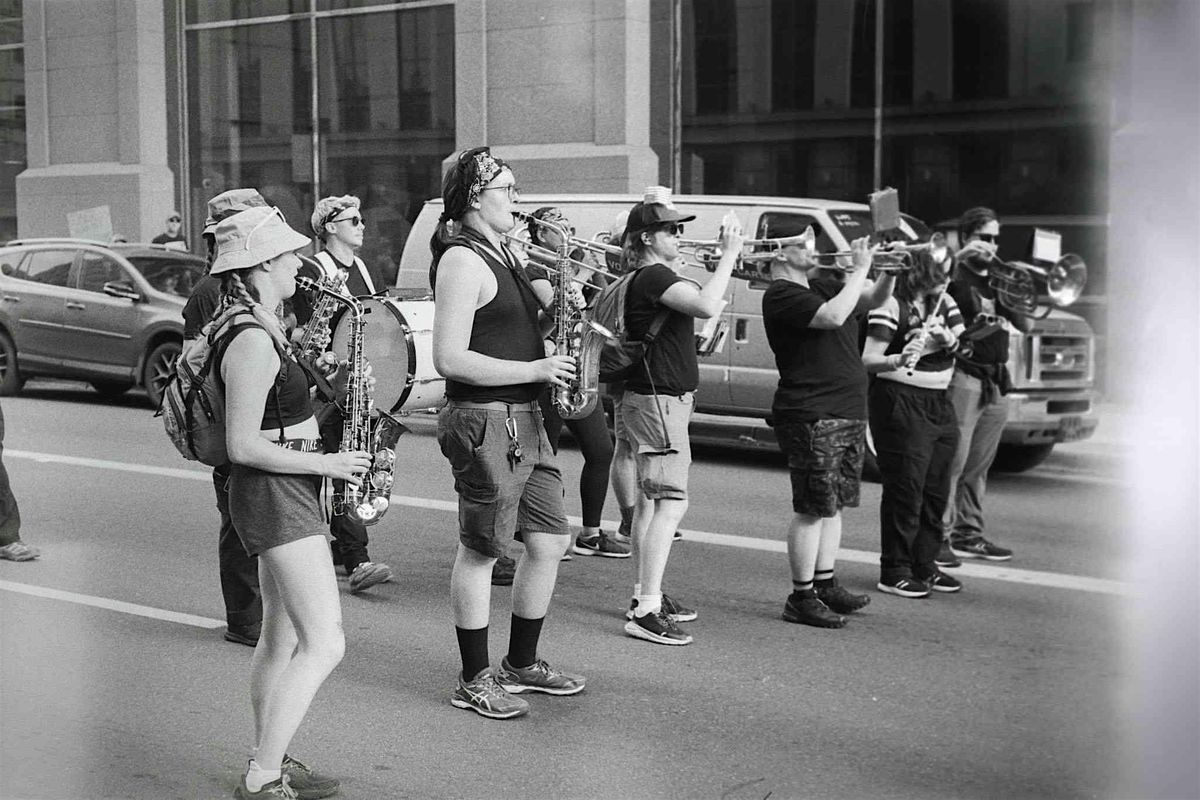 Notes of Dissent: We\u2019re Doin\u2019 It Live!