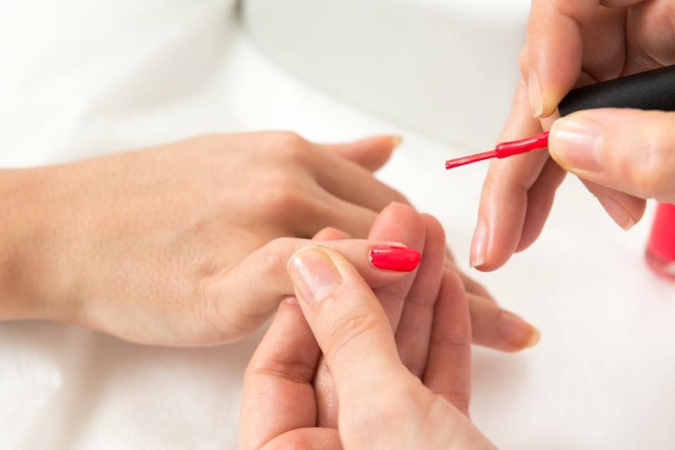 UV gel polish course, 1\/2 day, \u00a385, 4 Spaces