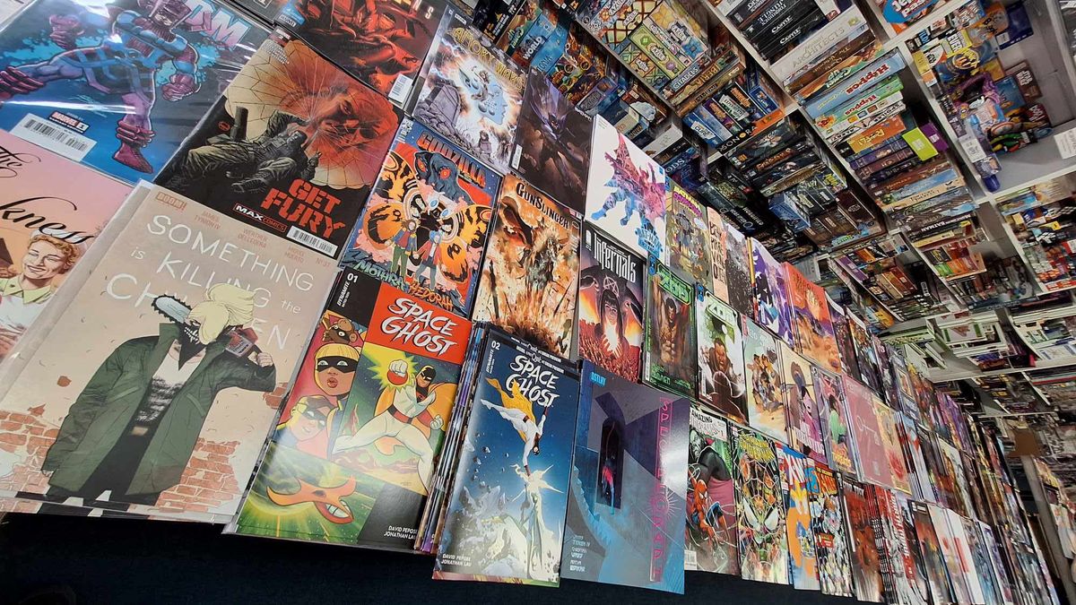 Every Wednesday NEW COMIC BOOK DAY at Metro Entertainment + New Graphic Novel, Manga, Toys, & More! 