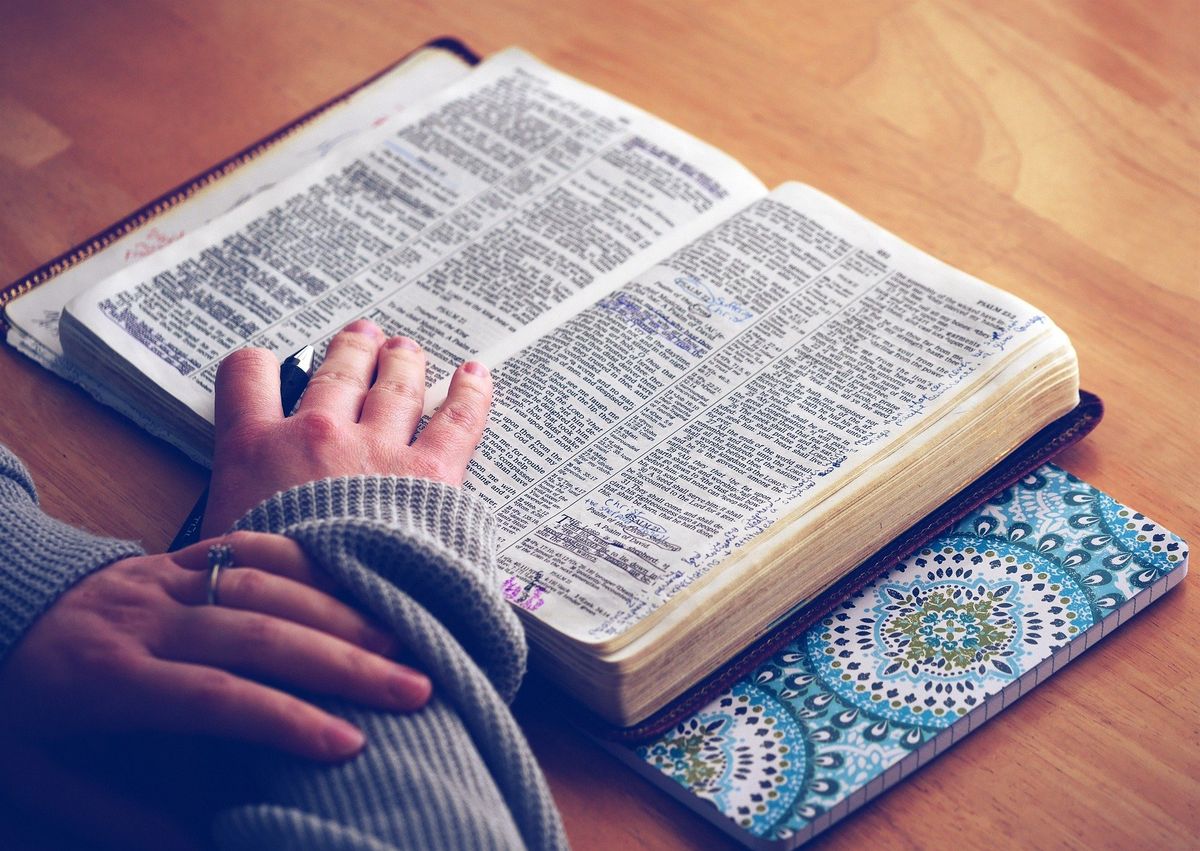 Small Group Bible Study & Prayer Wednesdays in term-time 9.45am to 10.45am St Margaret's
