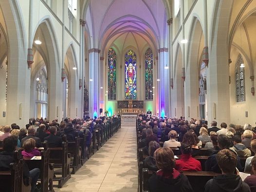 Jubil\u00e4umskonzert - 30 Jahre CONVIVIUM MUSICUM - Vokalmusik aus Frankreich und der H\u00e4ndelstadt Halle