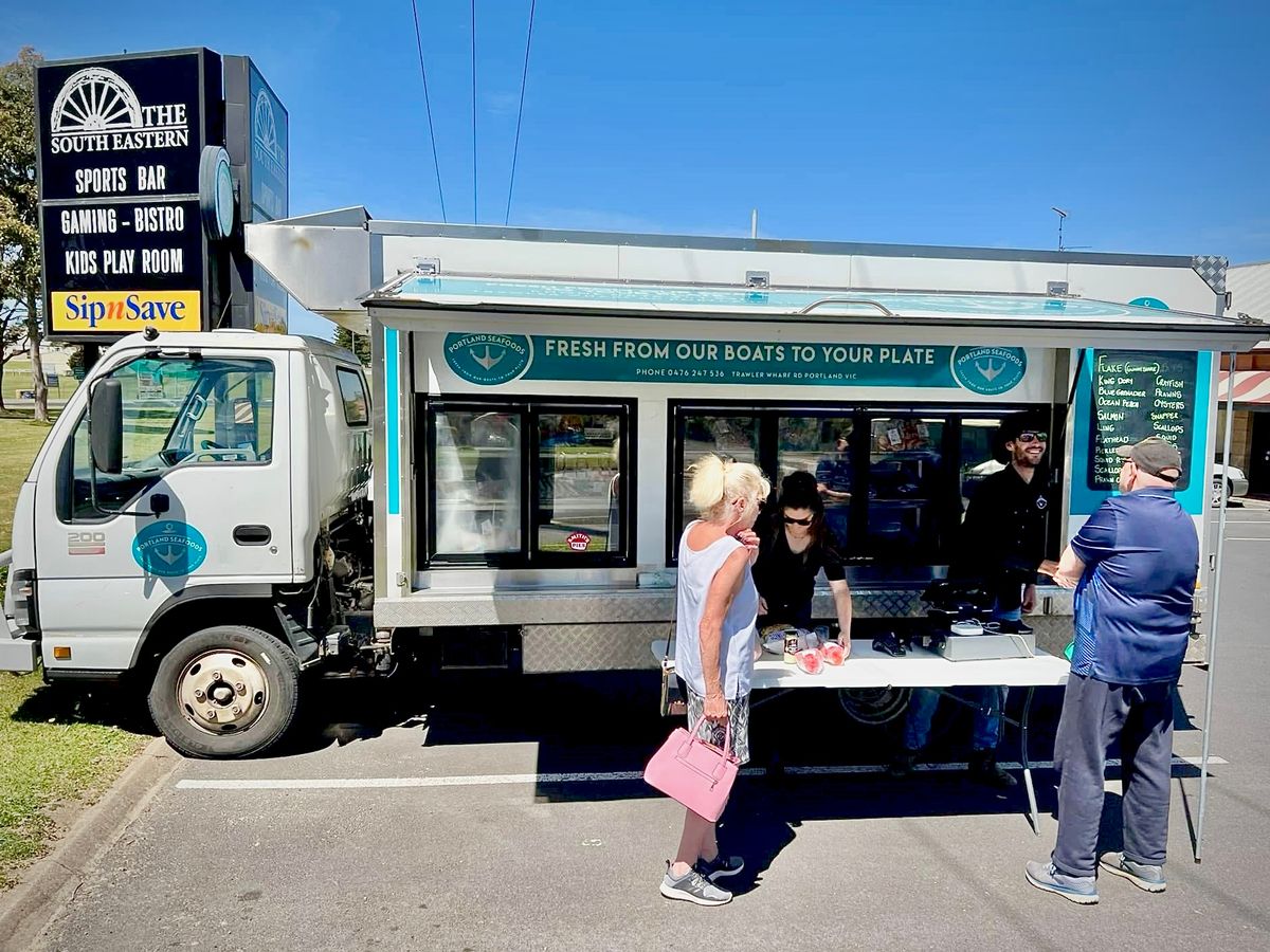 Portland Seafoods truck to Mount Gambier