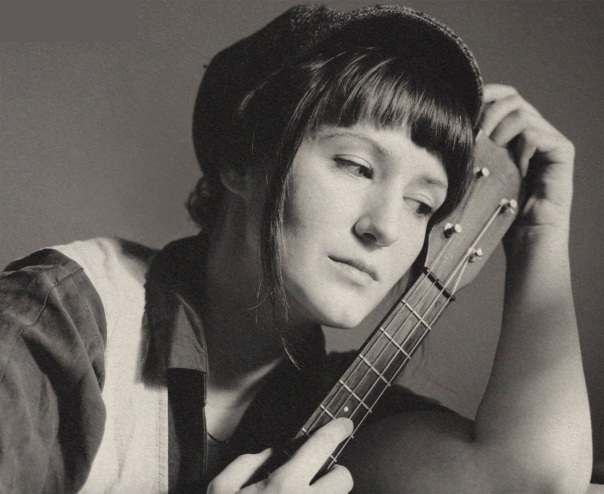 Charlotte Pelgen - Swining Ukulele